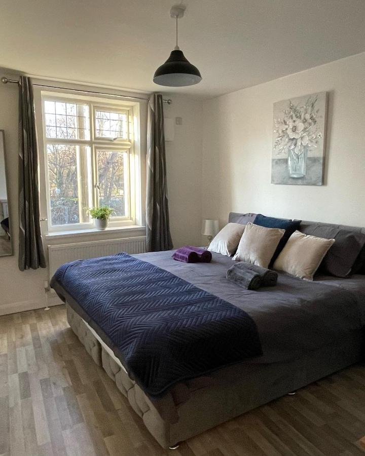 Supreme - 1 Bedroom Apart Sleeps 4 Short/Long Stay Gillingham  Extérieur photo