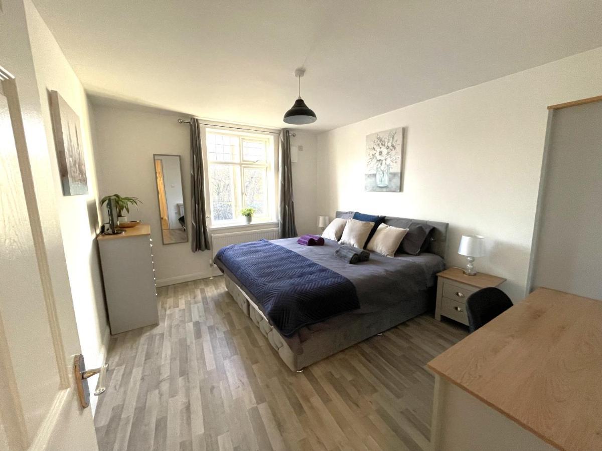 Supreme - 1 Bedroom Apart Sleeps 4 Short/Long Stay Gillingham  Extérieur photo